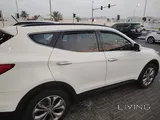 Hyundai Santa Fe 2013, Asking 24,000 QAR - 6 Cylinder